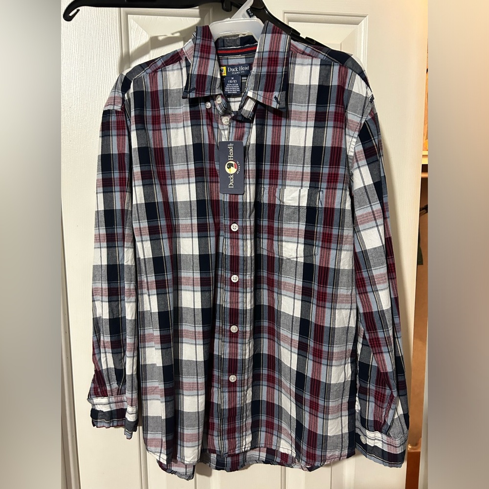 Boy’s Duck Head button up shirt. Size 10-12